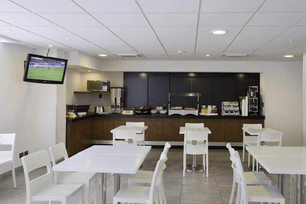 City Express By Marriott Saltillo Norte Bagian luar foto