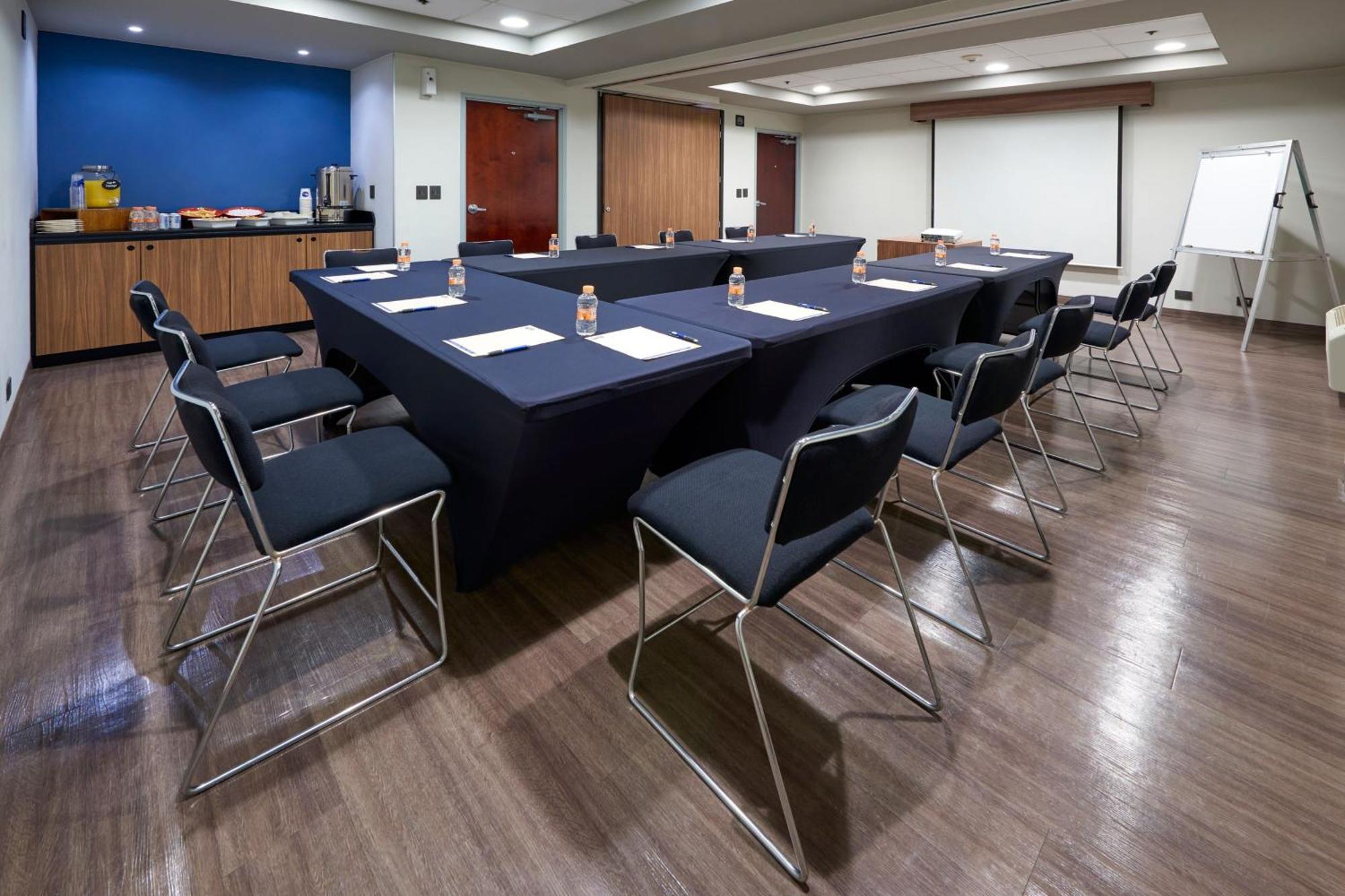 City Express By Marriott Saltillo Norte Bagian luar foto