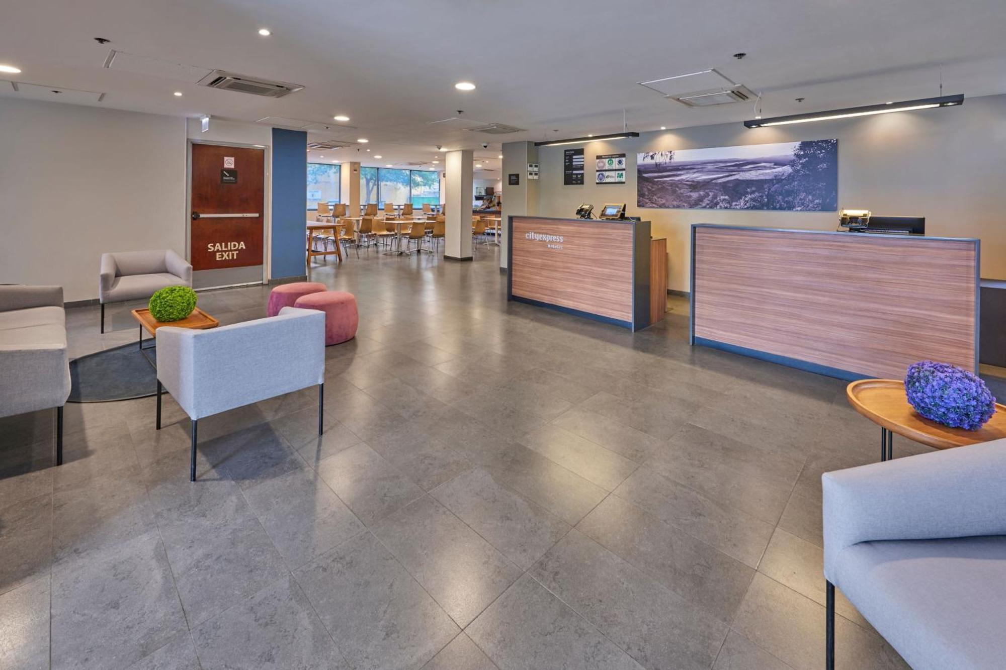 City Express By Marriott Saltillo Norte Bagian luar foto